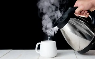 لقي حتفه مسمومًا بالرصاص بعد استعماله لترمس القهوة لعقد من الزمن.