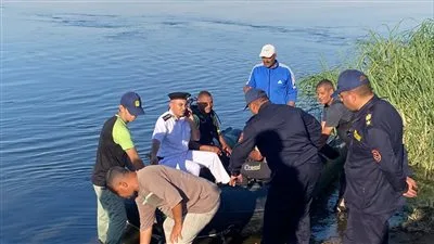 بعد يومين من الجهود، استعادة جثتين من حادث غرق قارب صغير في نهر النيل بمحافظة المنيا.