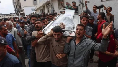 استشهاد 13 فلسطينيًا جراء غارة إسرائيلية على تجمع للمساعدات في جنوب غزة