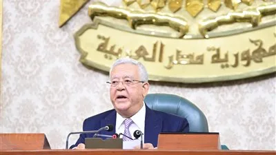 رئيس البرلمان ينبه من غياب وزير الاتصالات عن جلسة البرلمان بعد حريق سنترال رمسيس