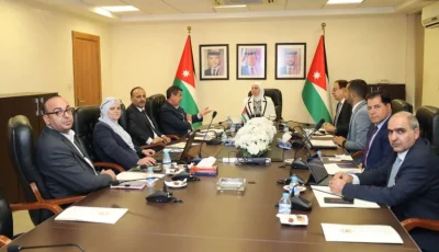 وزيرة النقل تتابع آخر تطورات منح الترخيص وتشغيل مطار عمان المدني