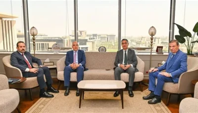 وزراء الزراعة والري والتموين يبحثون طرق تحسين زراعة قصب السكر وبنجر السكر