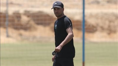 أحمد الغزال مدرب فريق العربي أصغر مدير فني في الملاعب المصري