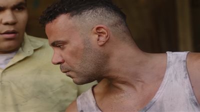 مسلسل الكينج الحلقة الأولى.. محمد إمام يدخل في شجار عنيف