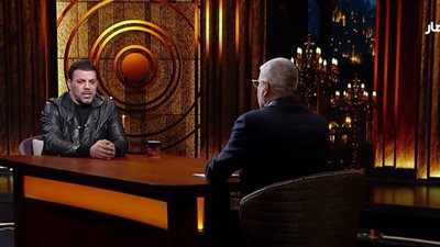 عمرو زكي يتحدث عن أصعب لحظات حياته وخططه للمستقبل.. أقر وأعترف مع أحمد شوبير