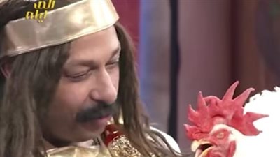 قصة حب بين محمد ثروت وفرخه في الحلقة الأولى من برنامج الف ليله مع فيفي عبده