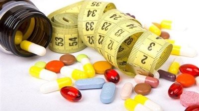 ضبط 5 ملايين قرص أدوية ومكملات مجهولة المصدر بمصر القديمة