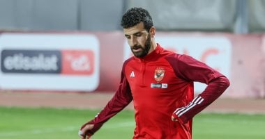 محمود متولى لاعب الأهلى السابق يعلن وفاة والده