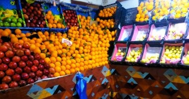أسعار الفاكهة فى سوهاج اليوم.. البرتقال بــ 15 جنيها واليوسفى بــ 10 جنيهات
