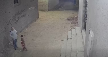 النيابة تواصل التحقيقات مع المتهمين بالتعدي على أب وابنه في باسوس