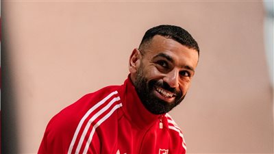 محمد صلاح يتصدر مشهد إطلاق مجموعة ليفربول الجديدة.. صور