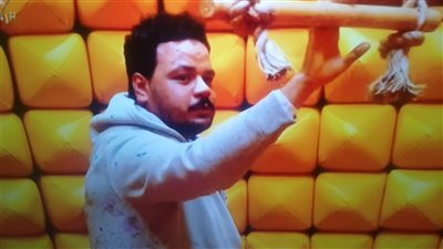 حلقي معايا.. ضحك هيستري من مصطفى غريب في برنامج رامز ليفل الوحش