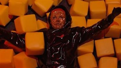 الحلقة الأولى من برنامج رامز ليفل الوحش مجاناً