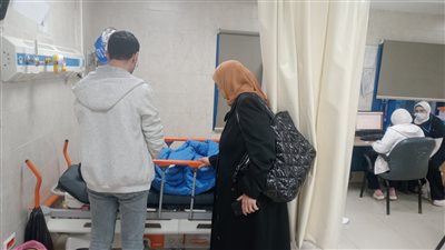 وزارة العمل تواصل متابعة حادث طريق بورسعيد.. وصرف إعانات عاجلة لأسر الضحايا والمصابين