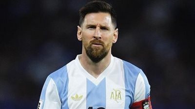 ميسي طلب إنهاء مباراة الأرجنتين والإمارات بسبب الرطوبة