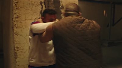 مسلسل الكينج الحلقة 4.. زواج زمزم من بدير وحمزة ينجح في أولى عملياته مع الصياد