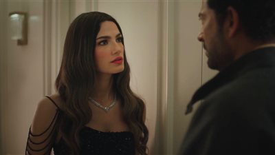 مسلسل إفراج الحلقة 2.. تارا عماد وعمرو سعد صدفة قلبت موازين الصراع