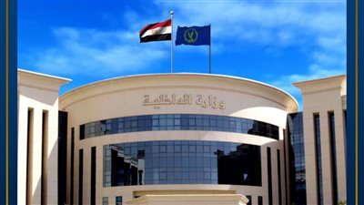 الداخلية تكشف ادعاء شخص سرقته بانتحال صفة شرطة.. والتحريات تكذّب الرواية