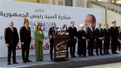 رئيس الوزراء يعلن إطلاق المبادرة الرئاسية “أبواب الخير” لدعم الأسر الأولى بالرعاية خلال شهر رمضان