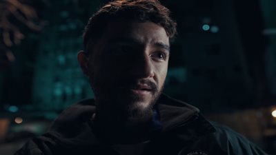 مسلسل سوا سوا الحلقة 2.. أحمد مالك يسجن هدى المفتي للحفاظ على قصة حبهم