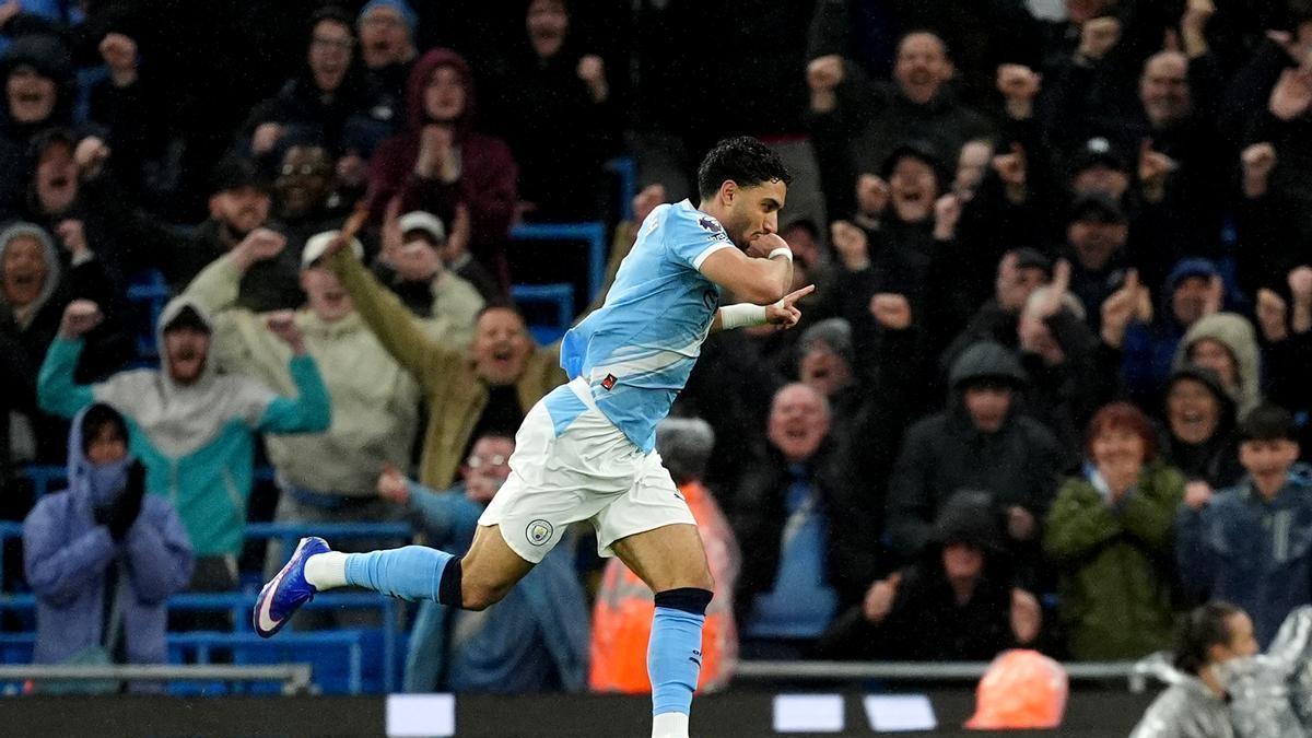 تشكيل مانشستر سيتي أمام أستون فيلا في الدوري الإنجليزي.. موقف عمر مرموش