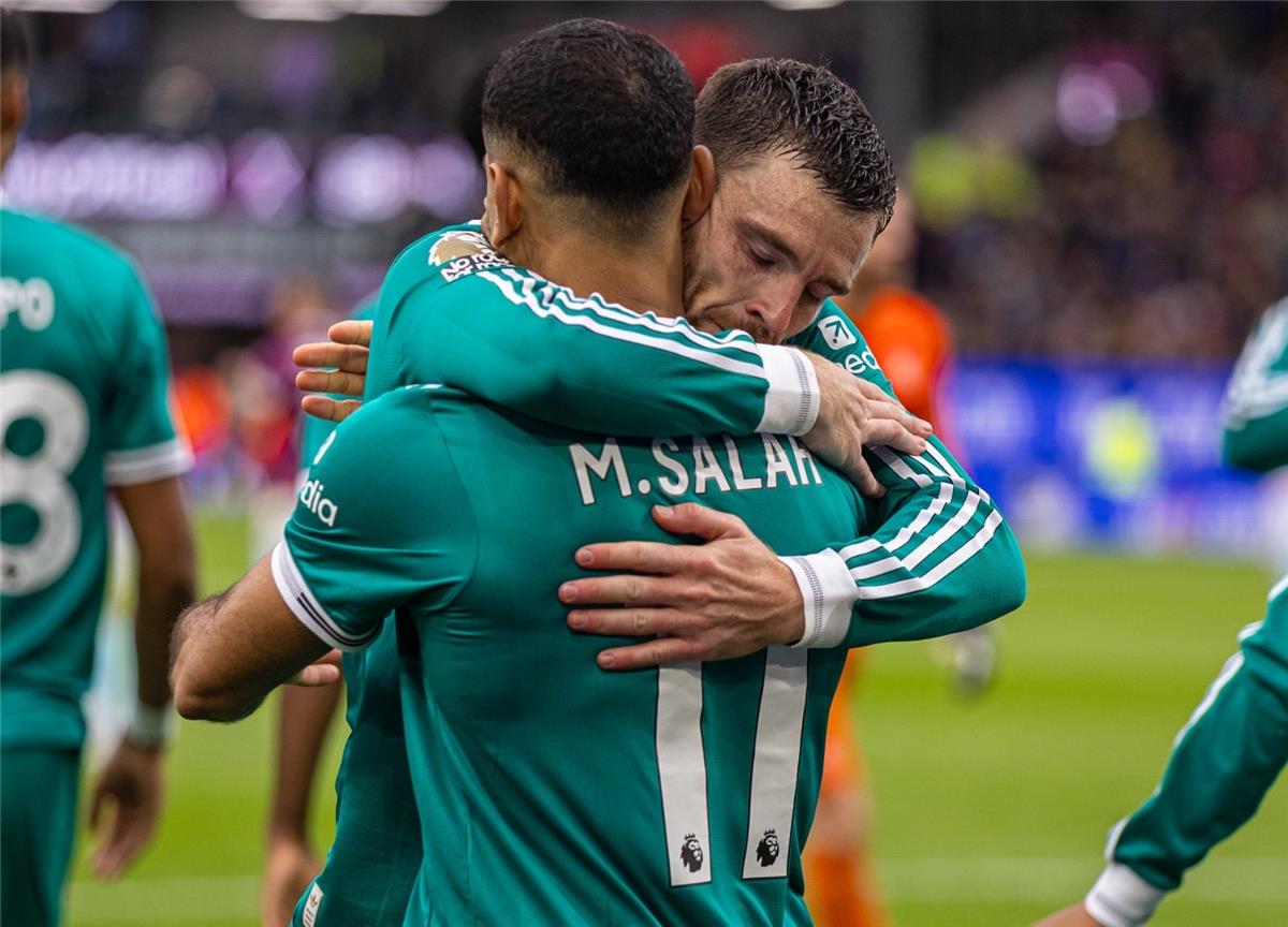 تشكيل ليفربول أمام برينتفورد في الدوري الإنجليزي.. موقف محمد صلاح