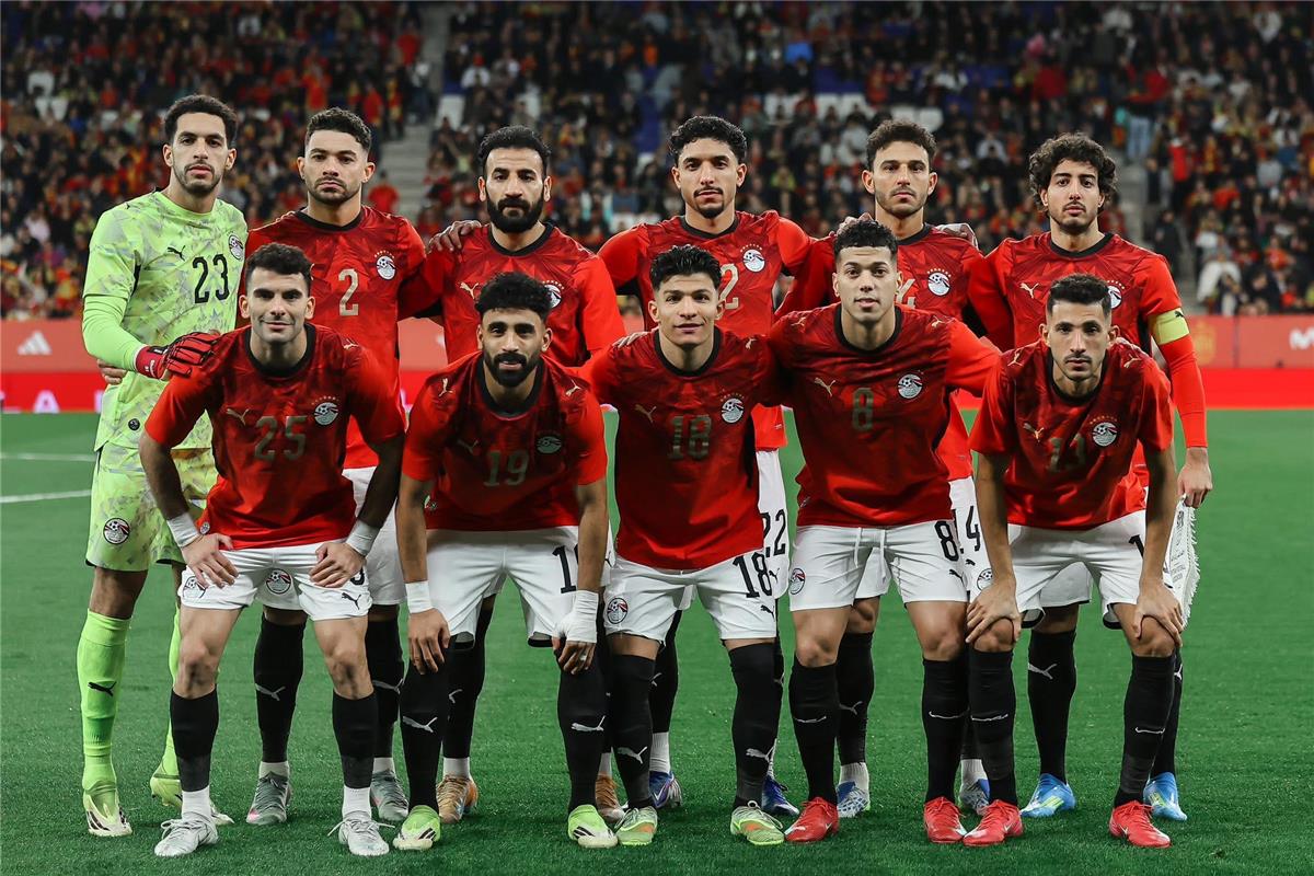 سبب نقل مباراة مصر وروسيا إلى استاد القاهرة.. فعاليات فنية والحضور “مجاني”