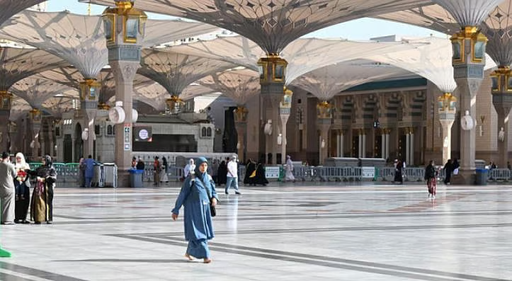 تطوير المدينة المنورة يعزز جودة خدمات زوار المسجد النبوي