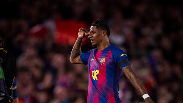 بعد موسم مميز.. راشفورد يفتح باب الاستمرار مع برشلونة