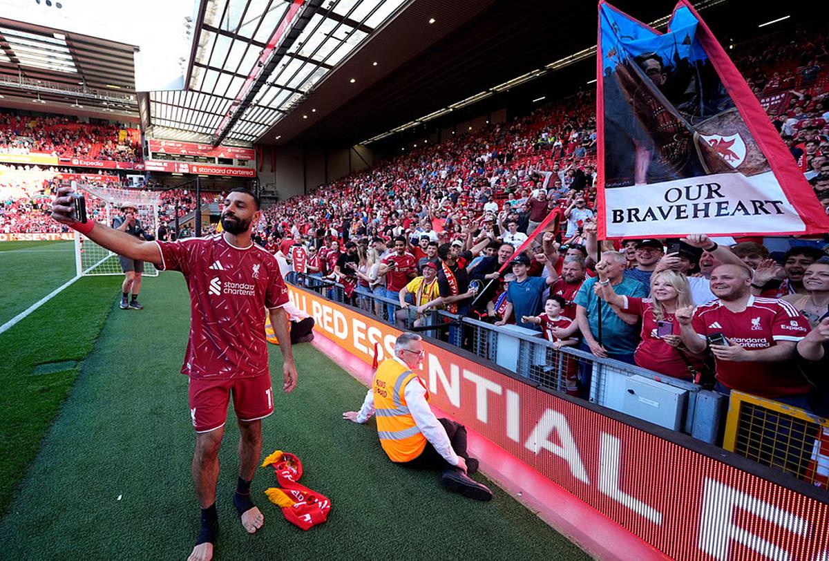 محمد صلاح يعلن موعد حسم مستقبله بعد رحيله عن ليفربول.. ويوجه نصيحة للمصريين