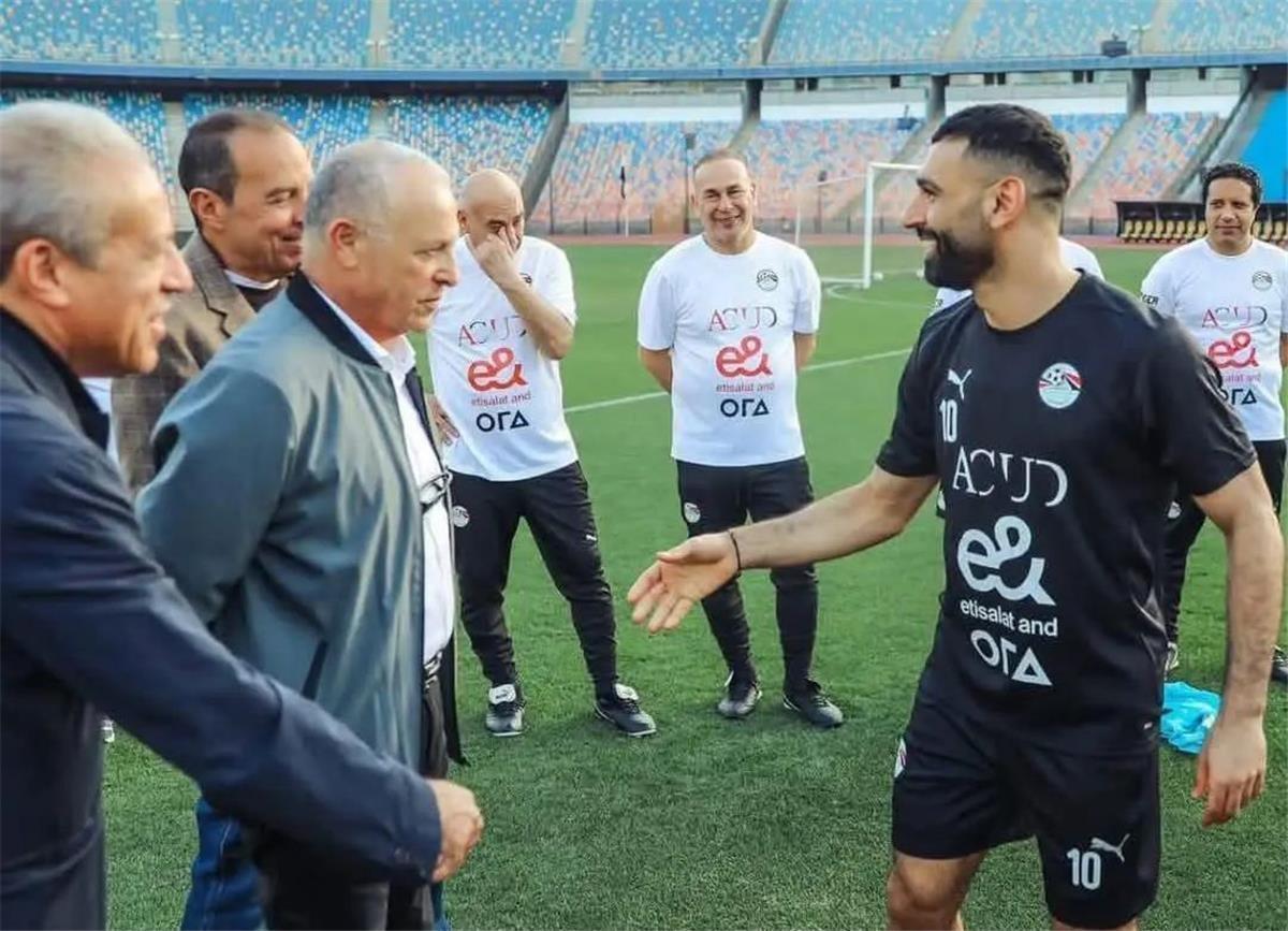 أبوريدة يطلق وصفًا جديدًا على محمد صلاح.. ويصرح: لدينا طموحات جديدة في كأس العالم