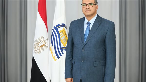 محافظ قنا يستقبل الأنبا بيمن والوفد المرافق له للتهنئة بعيد الأضحى المبارك