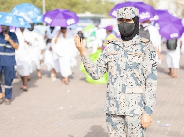 منسوبات حرس الحدود يشاركن ميدانياً في عرفات لتعزيز أمن وسلامة ضيوف الرحمن