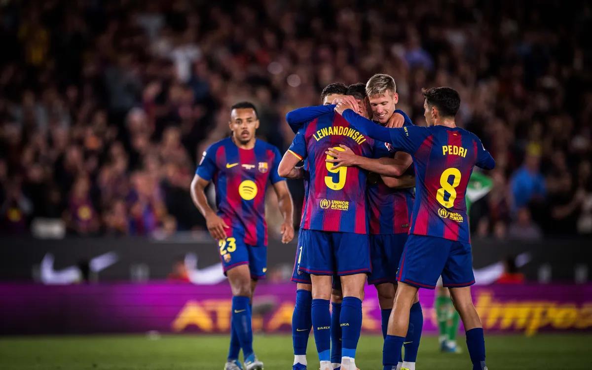 بعد جوردون.. برشلونة يحاول إقناع فليك بـ صفقة مميزة