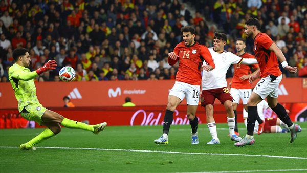 مصطفي شوبير يقود حراسة مرمي المنتخب الوطني أمام روسيا
