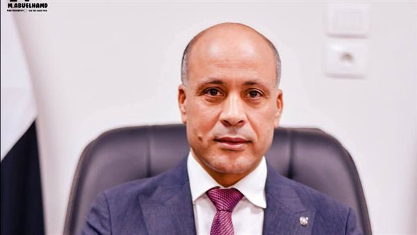 محافظ قنا يوجه بتكثيف الرقابة على الأسواق وضبط مواد بترولية مدعمة بنجع حمادي