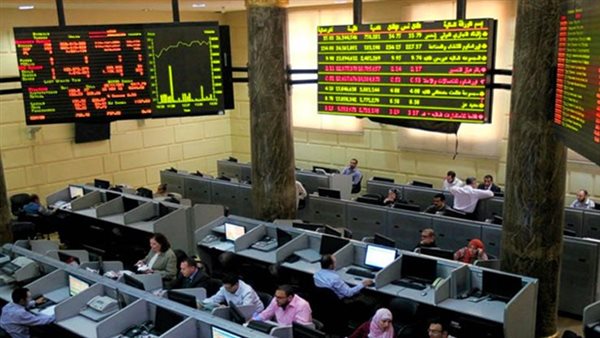 قائمة الأسهم الأعلى تداولا في البورصة خلال مايو.. التجاري الدولي يتصدر بنحو 6.6%