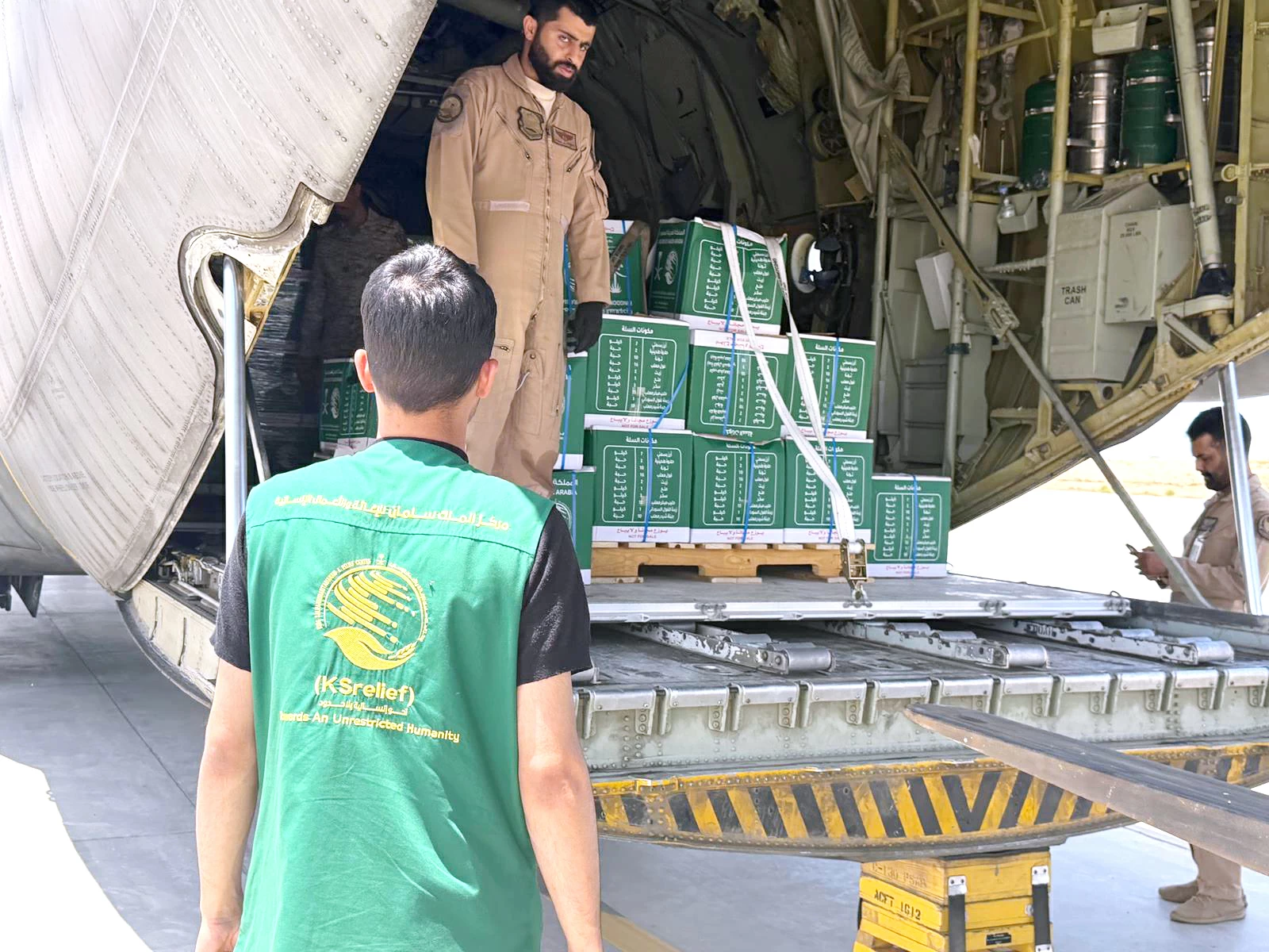 الطائرة الإغاثية السعودية الـ 84 تصل إلى مطار العريش لدعم غزة – أخبار السعودية