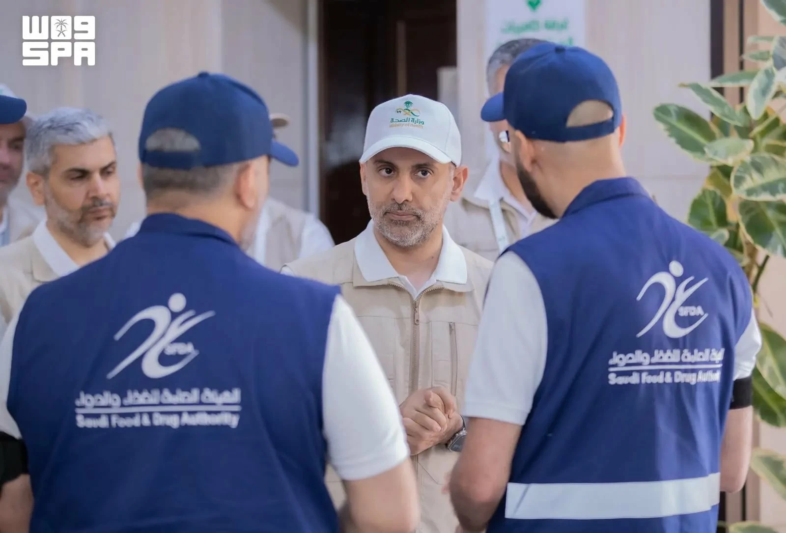 وزير الصحة يزور مركز عمليات الحج التابع «للغذاء والدواء» ويتفقد جاهزية خدماته – أخبار السعودية