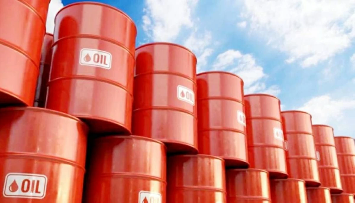 النفط يهبط بأكثر من 4% في بداية تداولاته الأسبوعية – أخبار السعودية