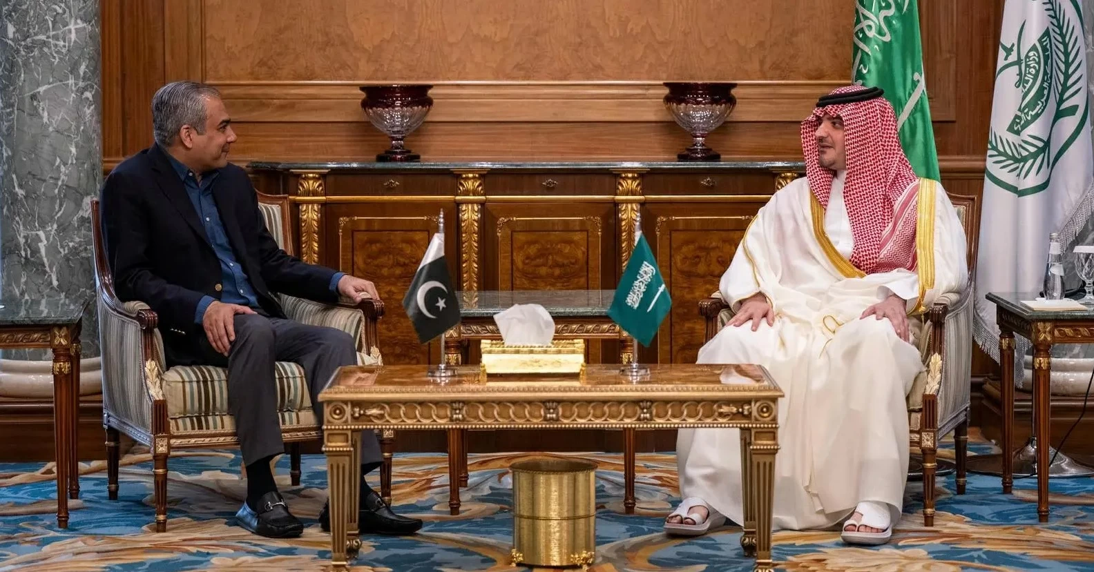 وزير الداخلية ونظيره الباكستاني يبحثان التعاون والتنسيق الأمني بين البلدين – أخبار السعودية