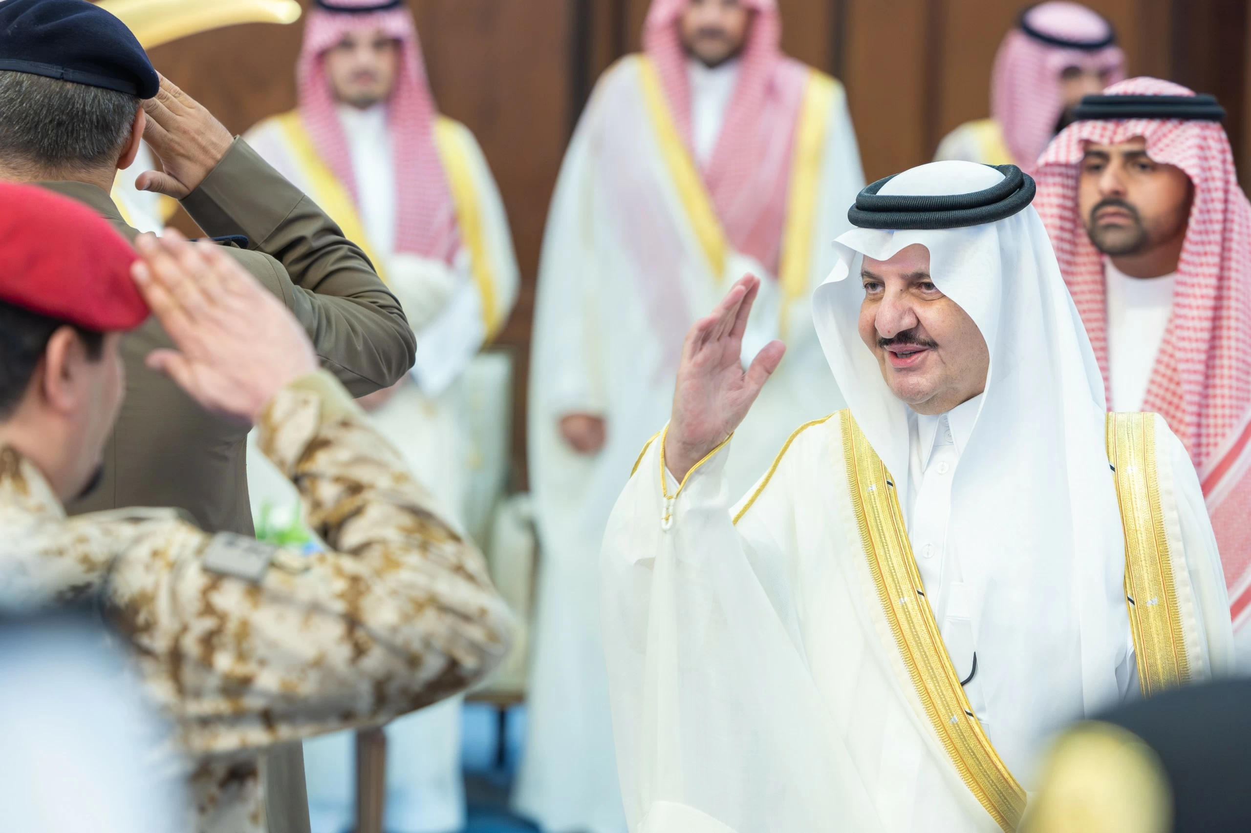 أمير المنطقة الشرقية ونائبه يستقبلان المهنئين بعيد الأضحى المبارك – أخبار السعودية