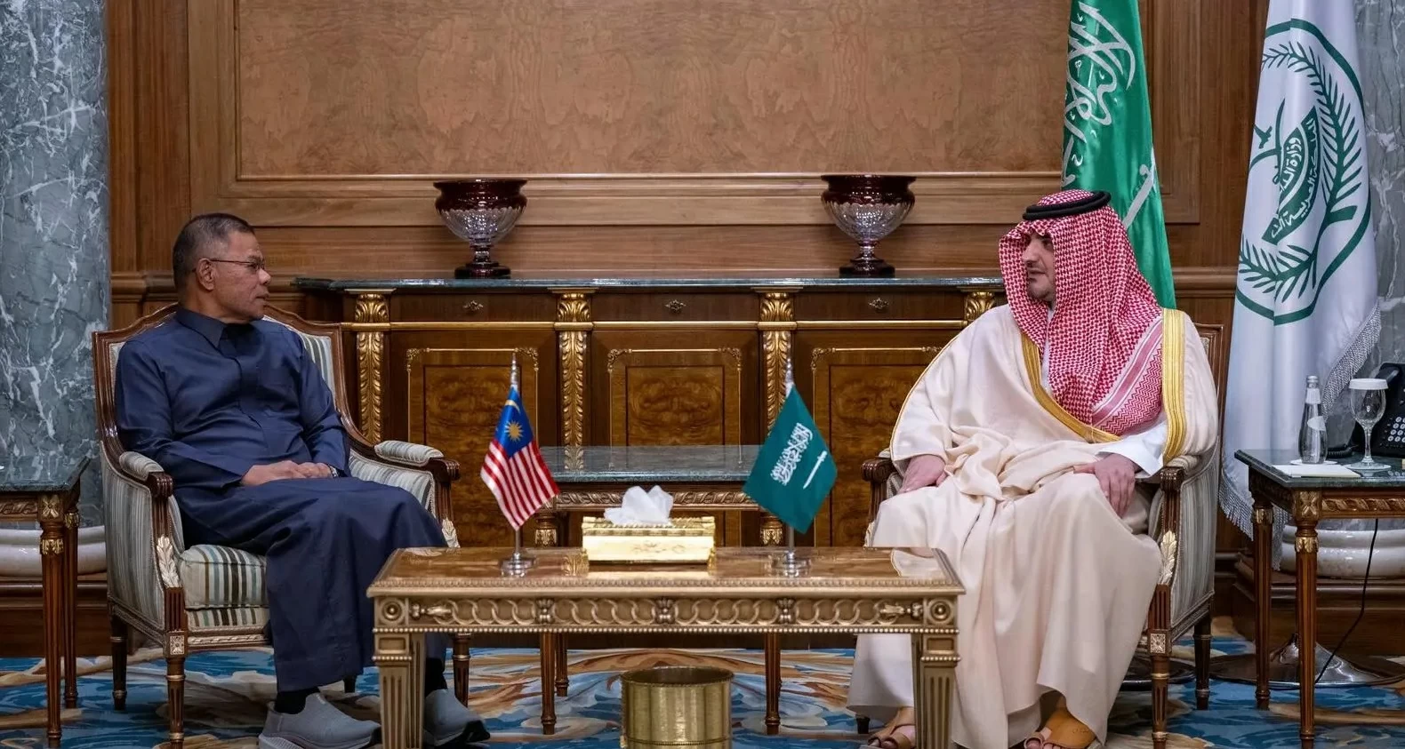وزير الداخلية ونظيره الماليزي يبحثان سبل تعزيز التعاون الأمني – أخبار السعودية