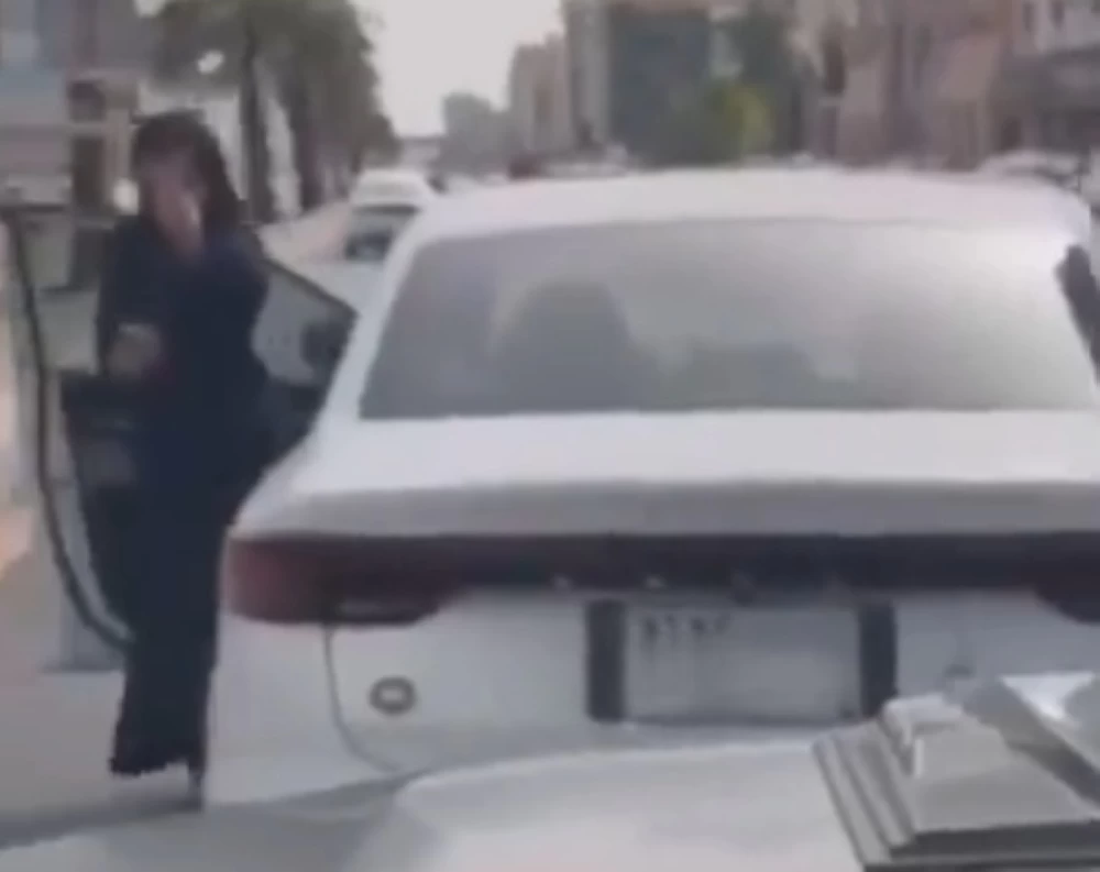 مشادة «أفضلية المرور» بين سيدة ورجل تقود جميع الأطراف إلى «النيابة» – أخبار السعودية