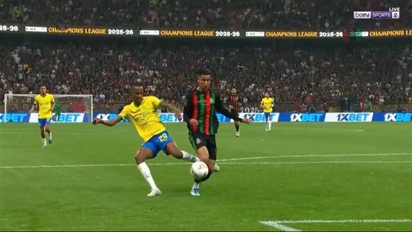 التعادل يحسم الشوط الأول بين الجيش الملكي وصن داونز في نهائي دوري الأبطال