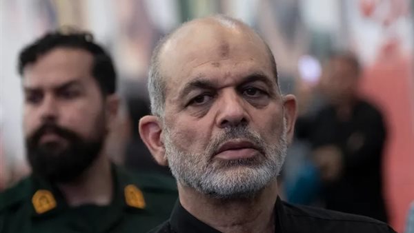 الحرس الثوري الإيراني يتوعد برد “مدمر” على أي هجوم جديد ضد طهران