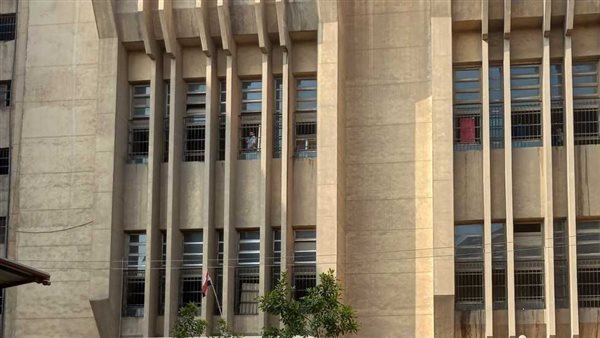وصول المتهمين في واقعة طفل باسوس إلى مقر محكمة شبرا الخيمة