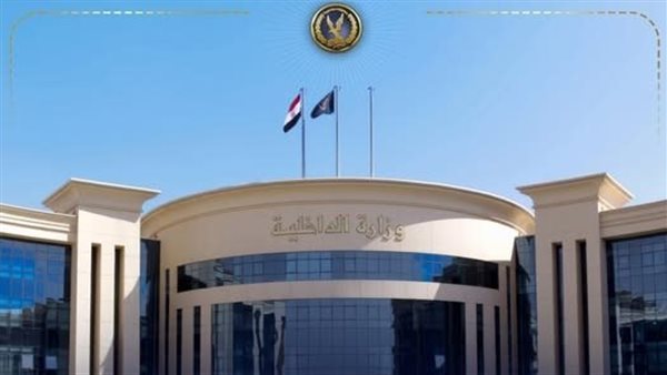منع أصحاب قضايا المخدرات والنفقة من استخراج رخص القيادة.. خبير مروري يوضح