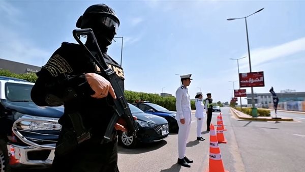 عاجل.. استعدادات أمنية مكثفة فى الشوارع على مستوى الجمهورية لتأمين احتفالات العيد
