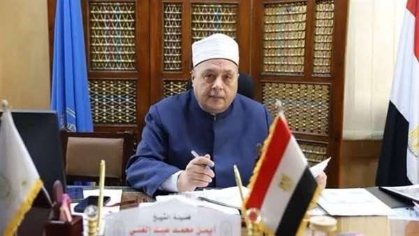 القائم بأعمال وكيل الأزهر الشريف يتقدم بخالص العزاء في وفاة شومان محمد أحمد